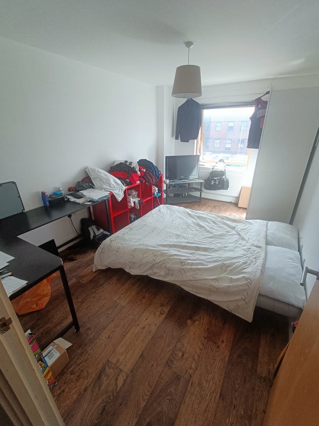 Double room to Rent Main Photo