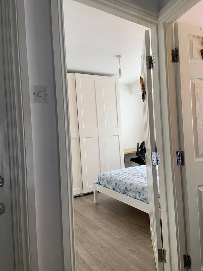 Large Spacious Double Room for rent-Frnt RD View Main Photo