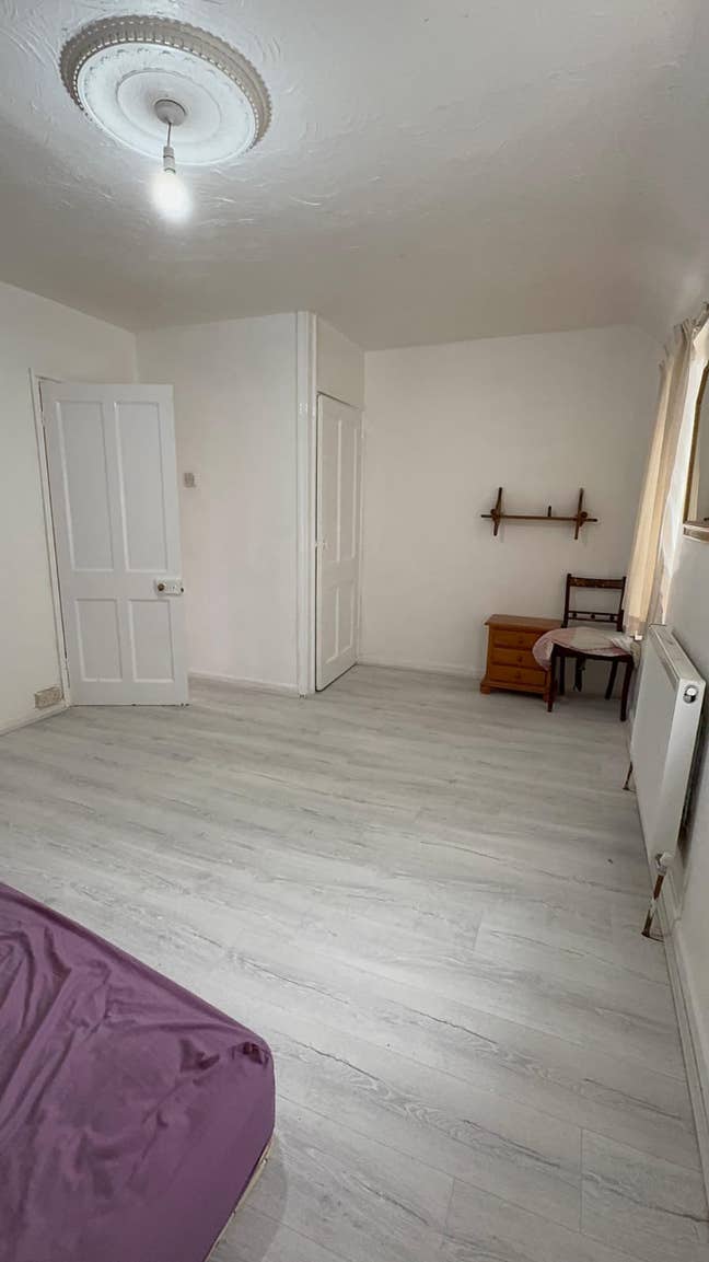 Spacious 2-bedroom house to rent in Dagenham, RM9 Main Photo