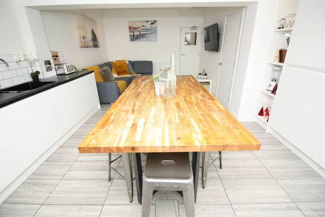 🏡 Kent Road – Stunning House Share Near Old Town Main Photo