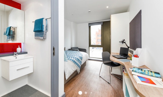 Student Roost Room with en-suite  Main Photo