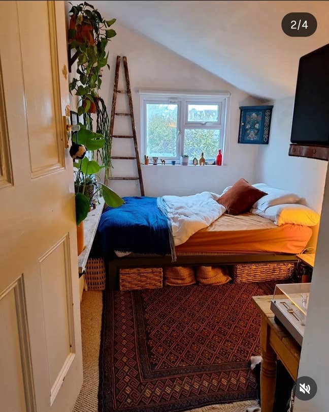 Small Double Room in Bishopston  Main Photo