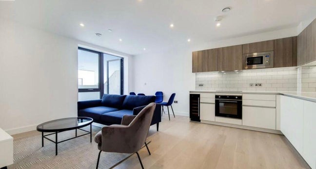 Large En-suite Room in new 2B2B Flat – Clapham Main Photo