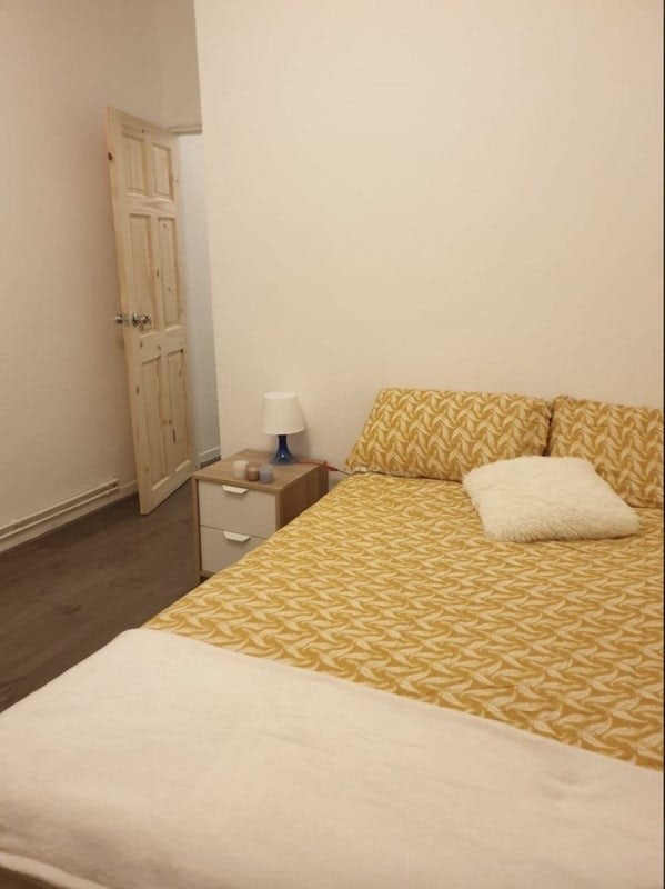 🛌 Double Room for Single Use in Dalston Main Photo
