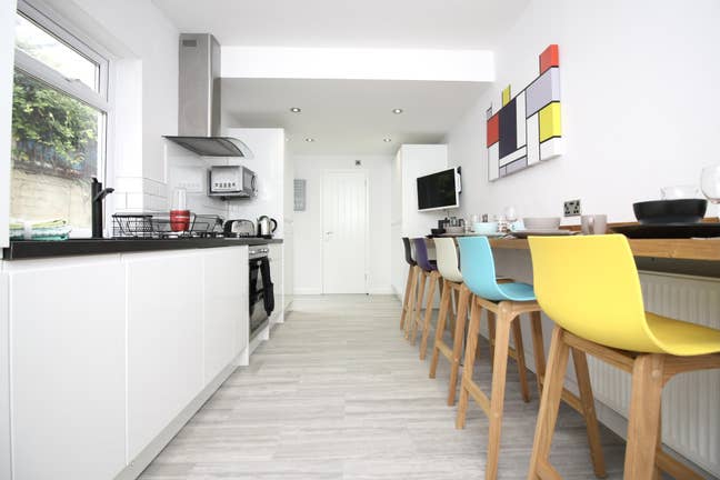 🏠 Deacon Street - Stunning Double Bedroom ❤️ Main Photo