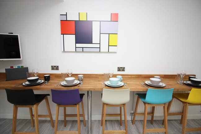 🏠 Deacon Street - Stunning Double Bedroom ❤️ Main Photo