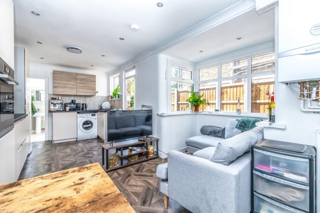 🏡 Spacious Double Rooms in Vibrant Hackney  Main Photo