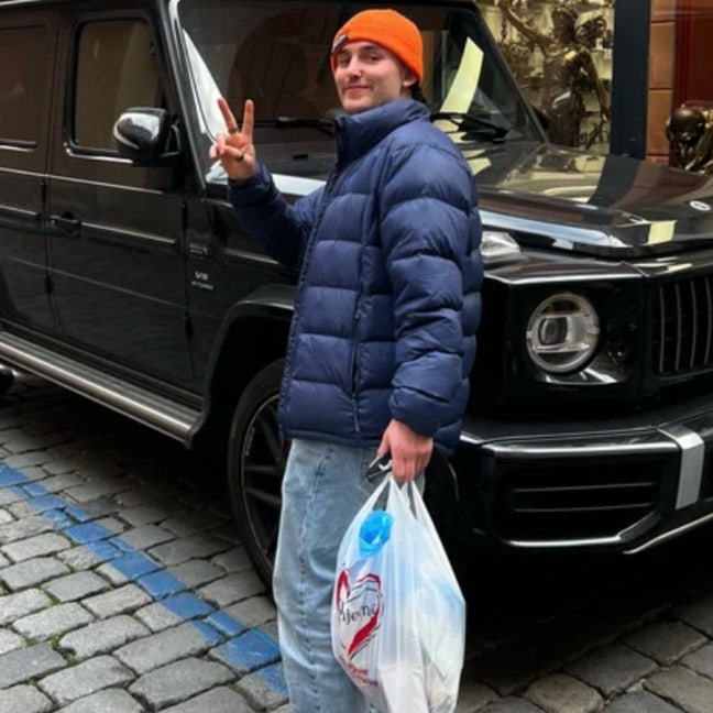 Moving back to London for work  Main Photo