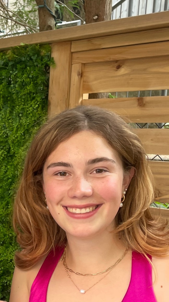 Looking for a room/ buddy to sublet! Main Photo