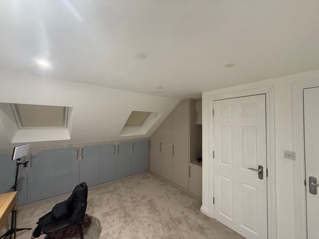 En-suite double bedroom beside Queens Hospital  Main Photo