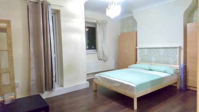 Large Double Room with Balcony+All Bills Including Main Photo