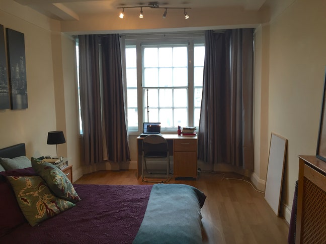 ZONE 1 Furnished Lrg Double Room 24x7 Porter Blck  Main Photo