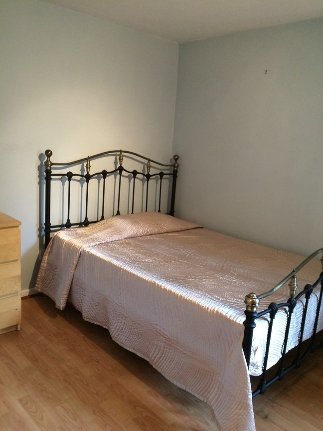        ***   Three  Large   Double  Rooms   in  NW11   Main Photo