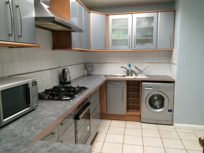 ***  3 DOUBLE Rooms in NW11 7HF Main Photo