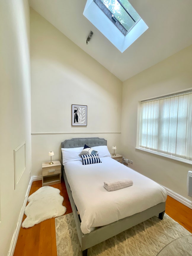 Lux 2 bed flat on 2 floors with a garden Main Photo