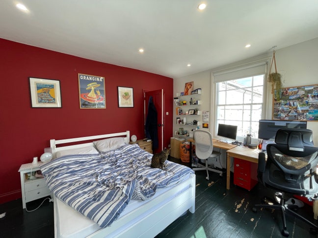 Double Room in Stunning Townhouse Main Photo