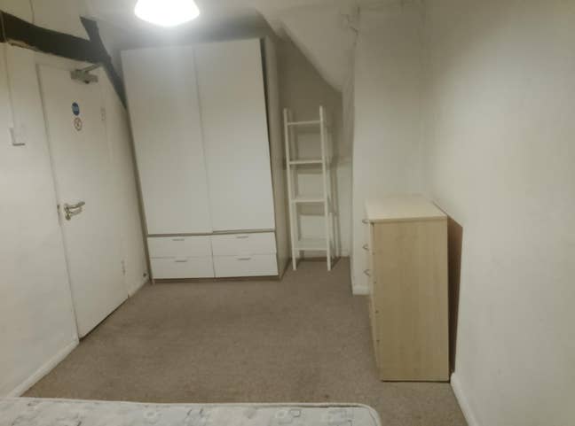 Room in a Shared House, The Tything, WR1  Main Photo