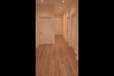 Spacious 5 bedroom flat in the city centre  Main Photo