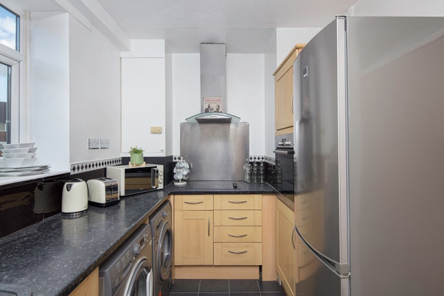 Grand Double Room in a Beautiful Apartment Main Photo