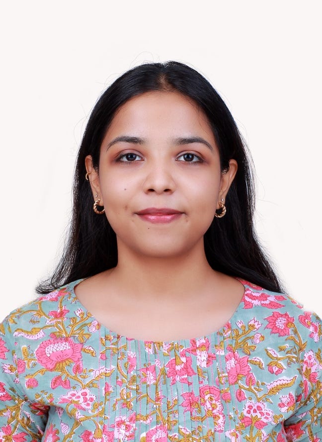 I'm a female architect (25) about to begin fu... Main Photo