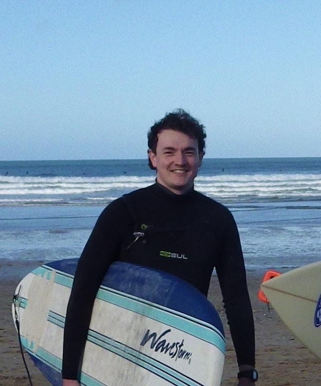 I am a professional male aged 26. I am lookin... Main Photo