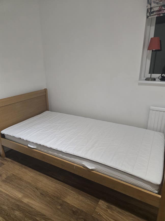 Double & single room in a quite house -bills inclu Main Photo