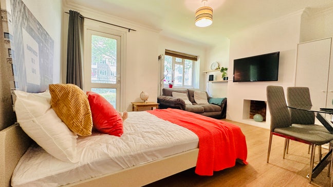 💎🔥 CRAZY DEAL in SE1 – 1 Week Free Rent! 🔥💎 Main Photo
