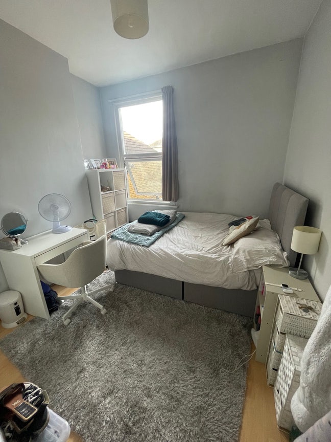 Room to let in Tooting Main Photo