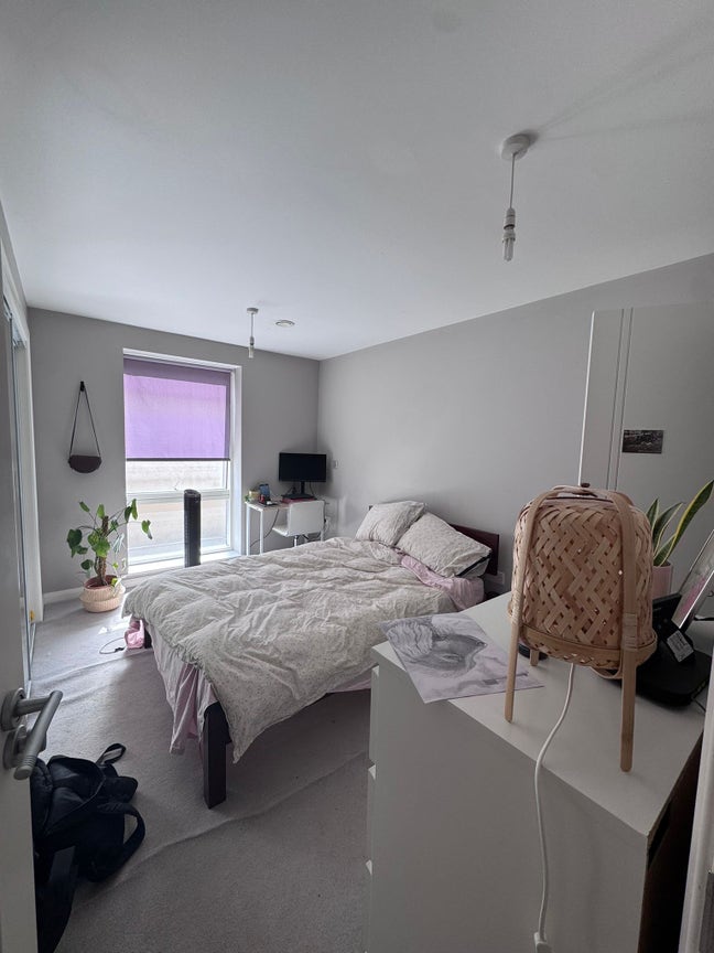 Double en-suite room in city centre Main Photo