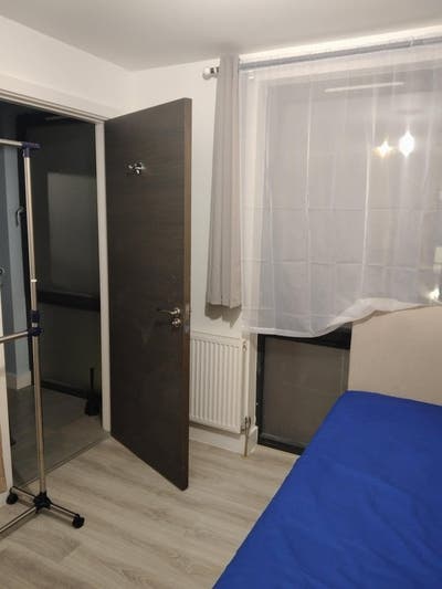 Ensuite Room for Rent Main Photo