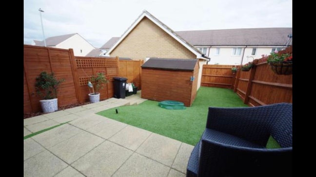 Double bedroom in Charlton Hayes Main Photo