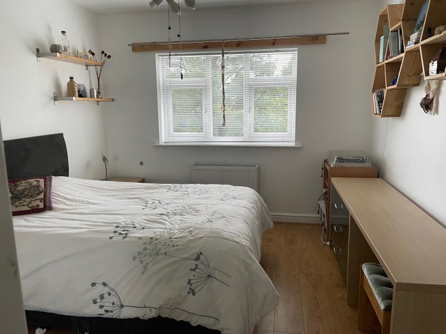 Double room with en-suite  Main Photo
