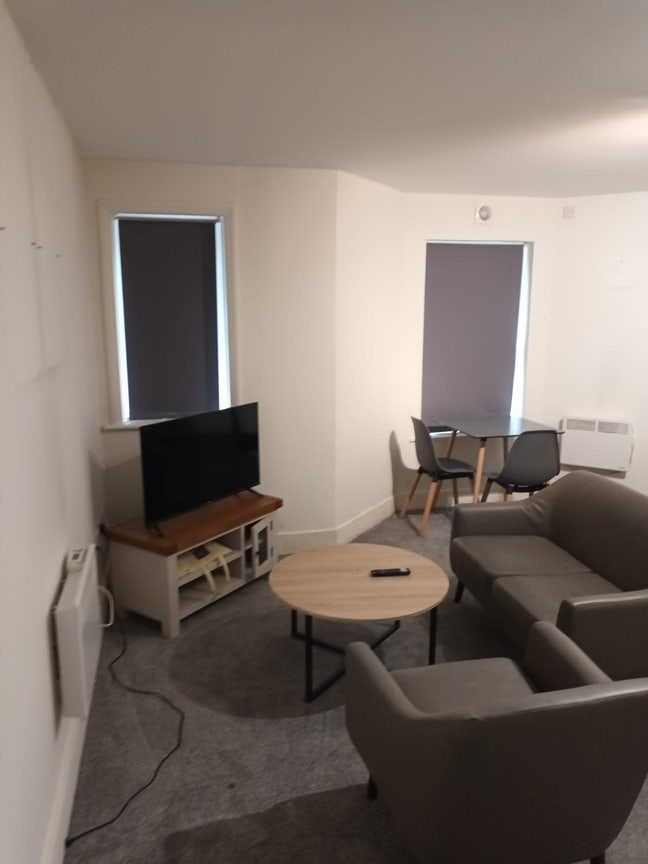 Spacious studio flat | Pantiles | pet friendly  Main Photo