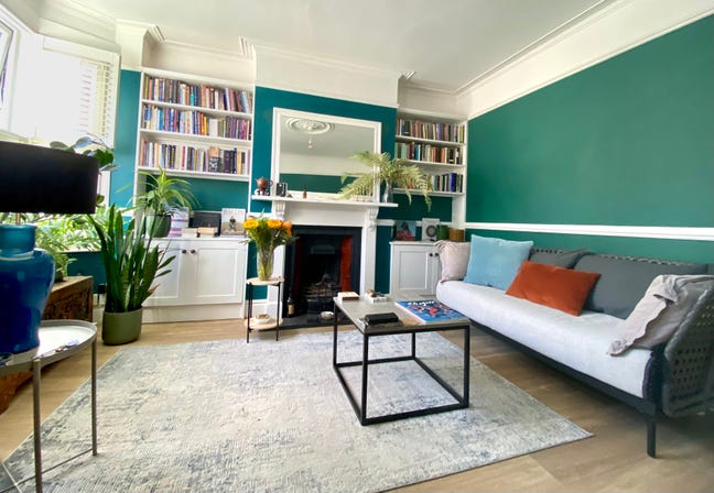 King-size bed & private bath in beautiful long let Main Photo