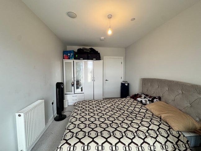 One bedroom for rent  Main Photo
