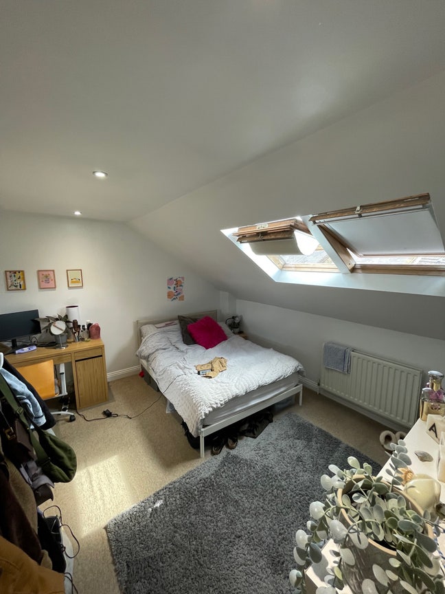 2 Rooms Available in 3 bed House Share Peckham Rye Main Photo