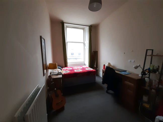 1 Spacious Room at heart of the city Main Photo