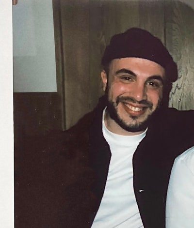 Professional looking for a room Main Photo