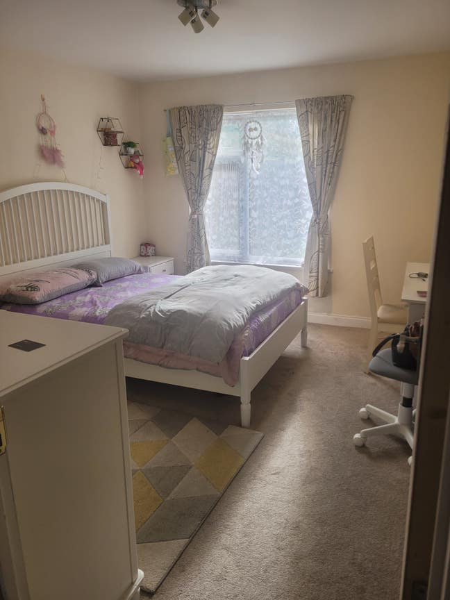 Double room clean and peaceful home . Castlepoint  Main Photo
