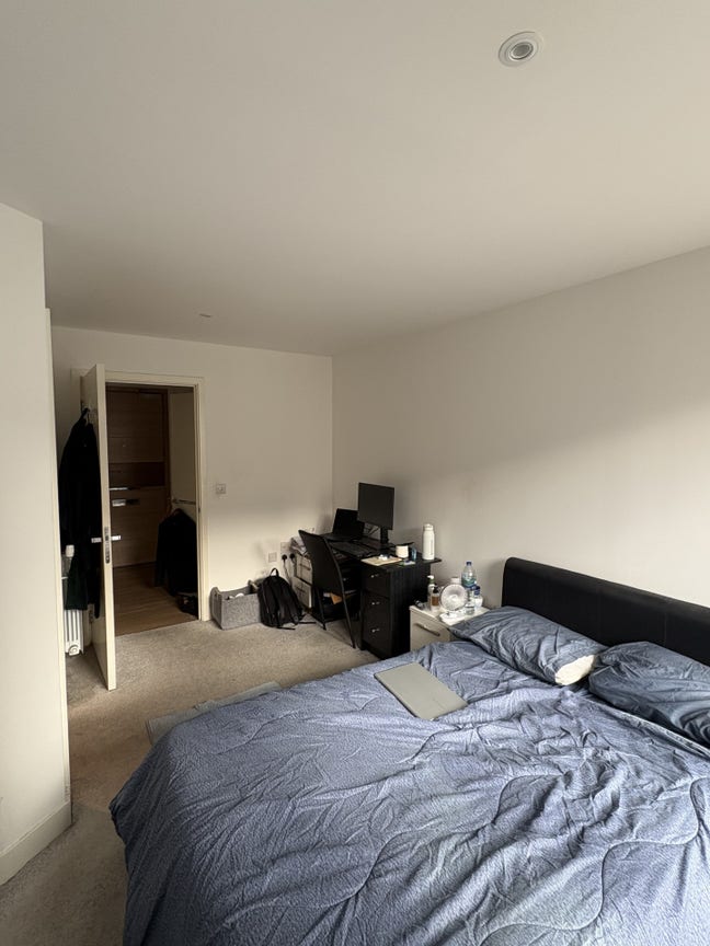 Ensuite room available in Canada Water - £1075 pcm Main Photo