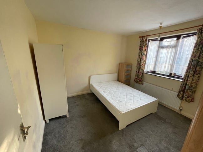Bills Included Double Room to Let in Abbey Wood Pl Main Photo