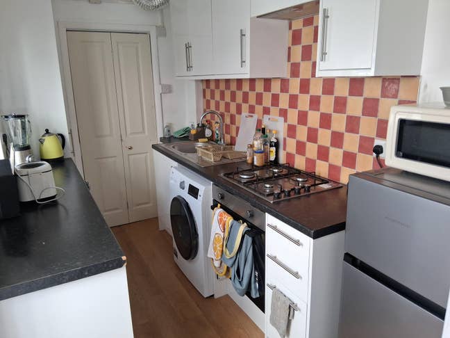 Croydon Big Double Room - All Bills - quiet sharer Main Photo