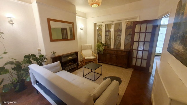 Newly renovated, Modern House – 3 spacious Rooms Main Photo