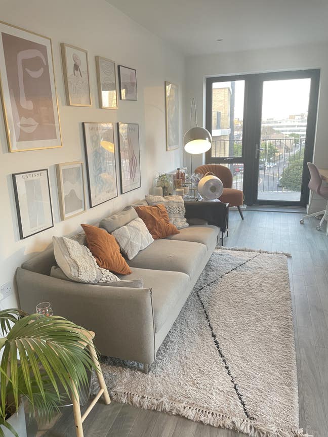 Short-term double room in new flat Main Photo