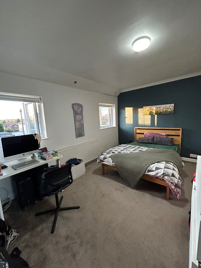 Spacious Double Room ¦ All Bills & C. Tax Included Main Photo