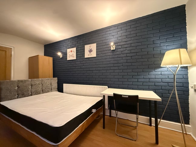 En-Suite Double Room in S2 Highfield Main Photo
