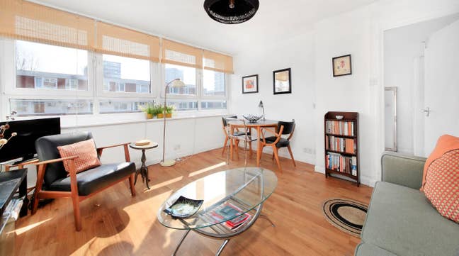 🏡 2-Room Flat Share Available – 110 Battersea Par Main Photo