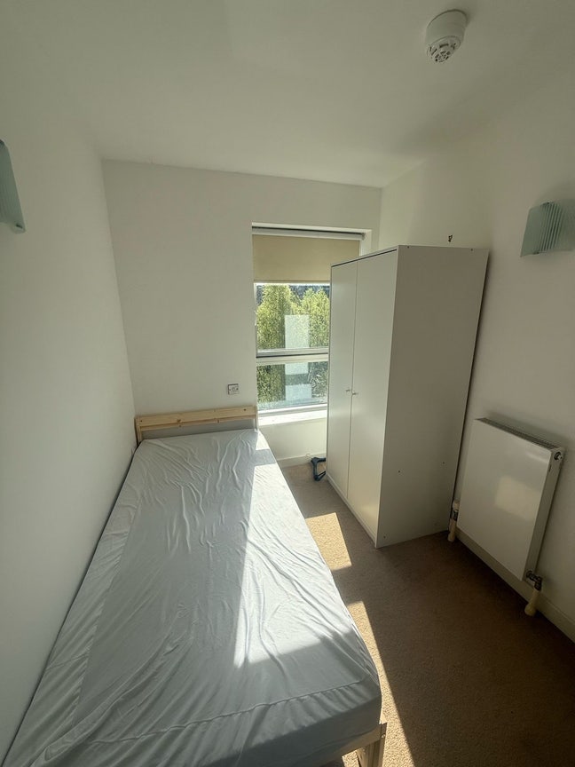 Single room in North Greenwich Main Photo