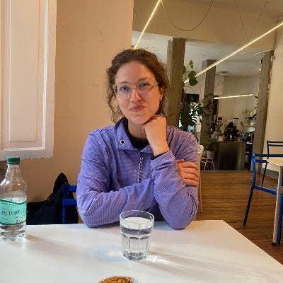 Student Female seeks a single or double room Main Photo