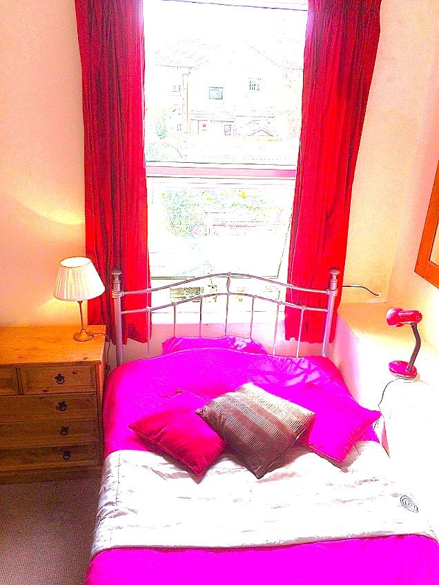 En-Suite Room with Double Bed in Town Centre NN1. Main Photo